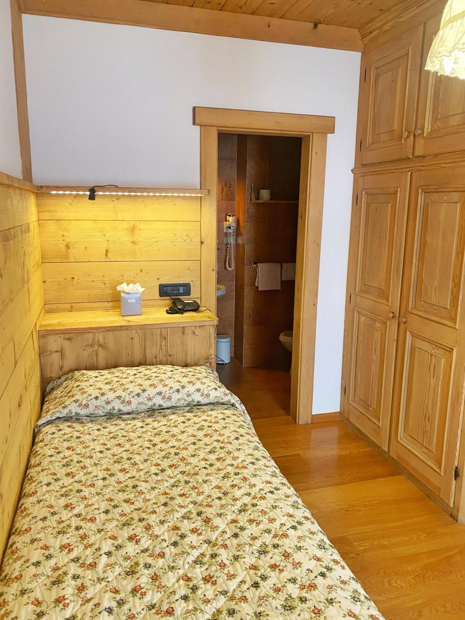 Hotel Montana Κορτίνα Ντ' Αμπέτσο Εξωτερικό φωτογραφία